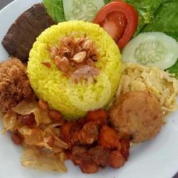 Nasi Kuning Empal