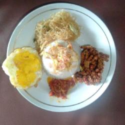 Nasi Uduk Telor Ceplok