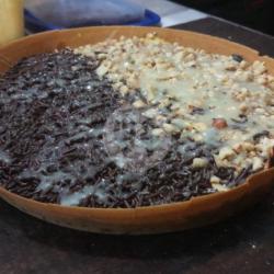 Martabak Manis Kacang Coklat Susu