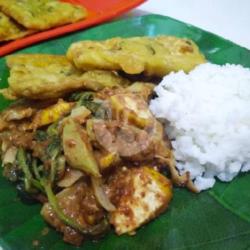 Nasi Lotek Tahu