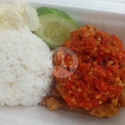 Ayam Geprek   Nasi   Sambal   Lalap