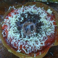 Martabak Strawberry Keju Coklat Besar