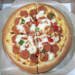 Beef Sausage Pizza 18cm