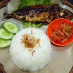 Nasi Ikan Bakar Kembung Pedas Complet