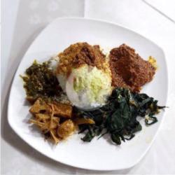 Nasi Padang Daging Rendang   Perkedel Kentang