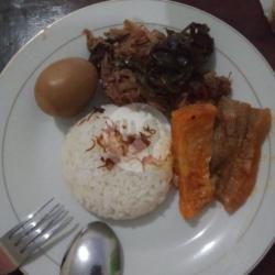 Nasi Gudeg Sambel Goreng Telor