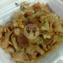 Kue Tiau Goreng Bakso