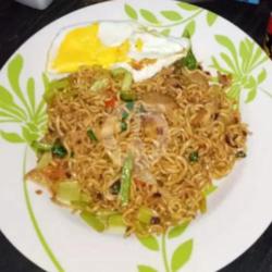 Indomie Goreng Telur