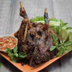 Bebek Ireng Goreng