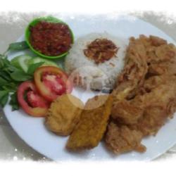 Ayam Selimut Komplit