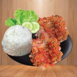 Ayam Geprek Combo