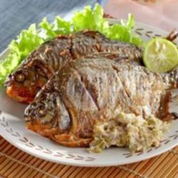 Ikan Bawal Tawar Goreng