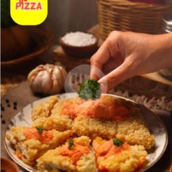 Ayam Iris Crispy Pizza