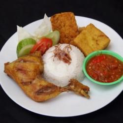 Ayam Lalapan Paha   Nasi