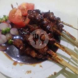 Satu Porsi Sate Ati Kambing