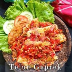 Telur Geprek Sambal Bawang