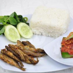 Nasi Lalapan Wader