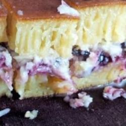 Martabak Keju Blueberry