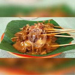 Ketupat Kuah Sate