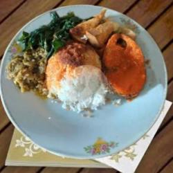 Nasi Bungkus Ikan Pangek Padeh