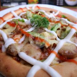 Pizza Daging Selingkuhan