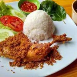 Ayam Kampung Goreng Rempah Paha Gending (gratis Es Teh)