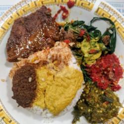 Nasi Rendang Hati Sapi