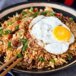 Nasgor Mbok Dul Spesial Telur Ceplok   Sosis