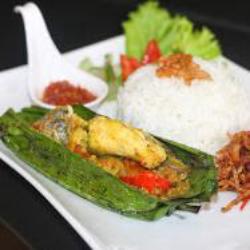 Nasi Pepes Ikan Patin