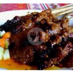 Sate Sapi Manis Bumbu Kacang