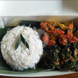 Nasi   Ayam Rica2   Sayur Daun Pepaya.