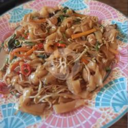 Kwetiau Goreng Vegetarian