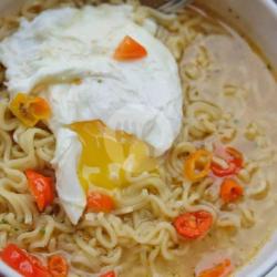 Indomie Kuah Telur Pedes