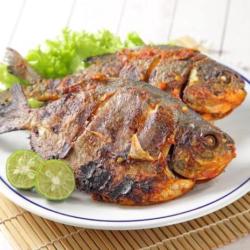 Goreng Ikan Bawal Saus Pilihan