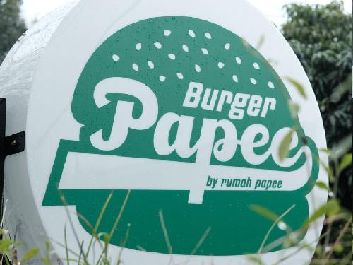 Burger Papee, Baros