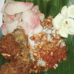 Nasi Telor Rendang   Ayam Goreng