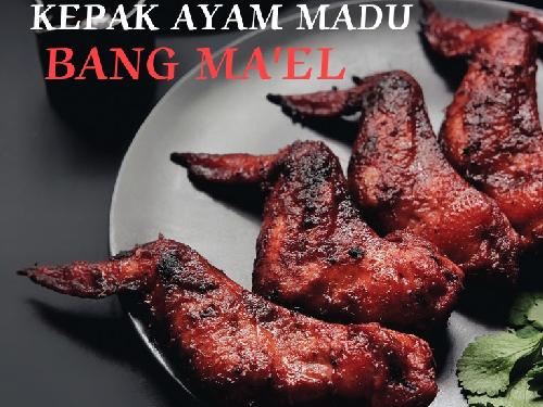 Kepak Ayam Madu Bang Ma'el, Jalan Ki Hajar Dewantara