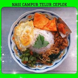 Nasi Campur Telur Ceplok/dadar