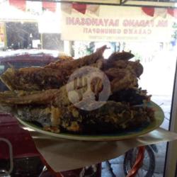 Ikan Lele Goreng   Sayur   Sambal