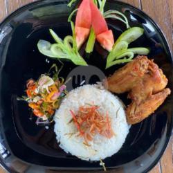 Nasi Gurih Ayam Sambal Matah