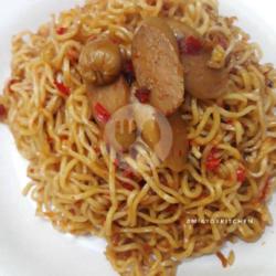 Indomie Goreng Topping Sosis