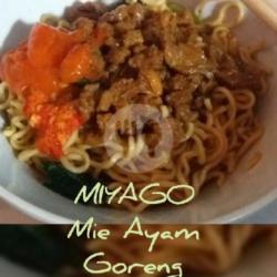 Miyago ( Mie Ayam Goreng )