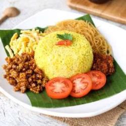 Nasi Kuning Bihun