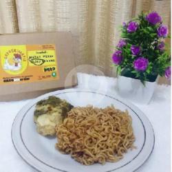 Indomie Ayam Katsu Sambal Bawang