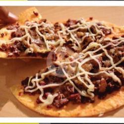 Pizza Tortilla Moza Beef