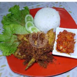 Bebek Goreng Lengkuas Nasi