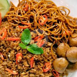 Nasi Goreng Mawut Pentol Dan Telor