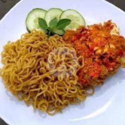 Mie Pedas Ayam Sambal Geprek