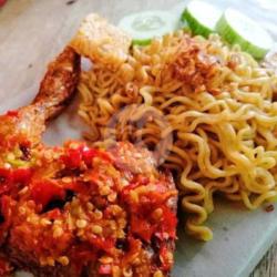 Indomie Super Jumbo  Ayam Penyet Nasi