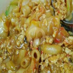 Seblak Macaroni (kerupuk, Telor, Sayuran, Macaroni)